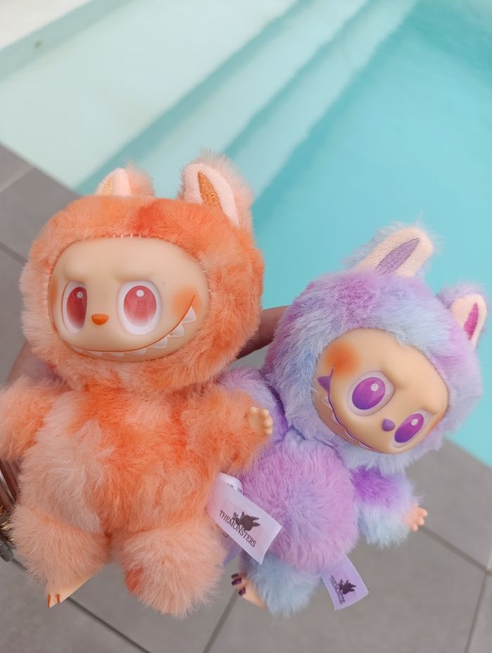 Porte clefs peluche lafufu Labubu dans leur boîte modèle aléatoire