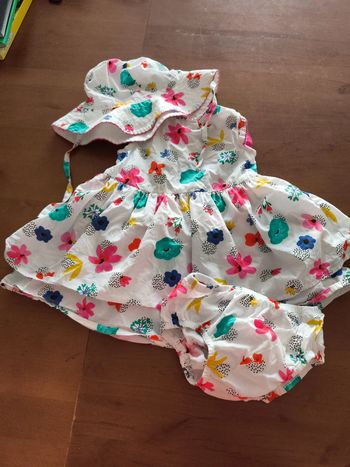 Ensemble robe bébé 9 mois Catimini très bon état