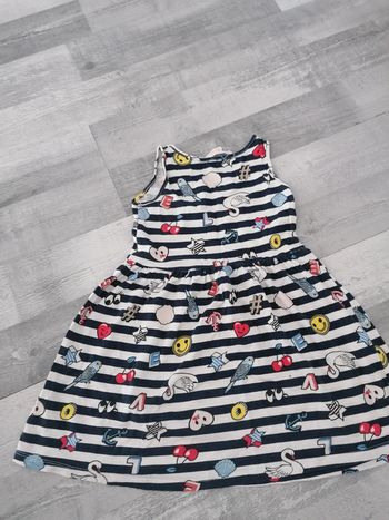 Robe T 4-6 ans H&M 👧🏻