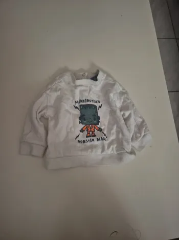 Pull frankestein 6 mois