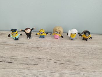 Lot figurines mignons