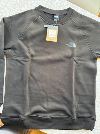 Neuf pull The Noth Face taille L noire 