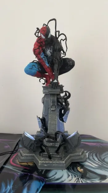 Spider Man - Statuette Spider Man x Venom