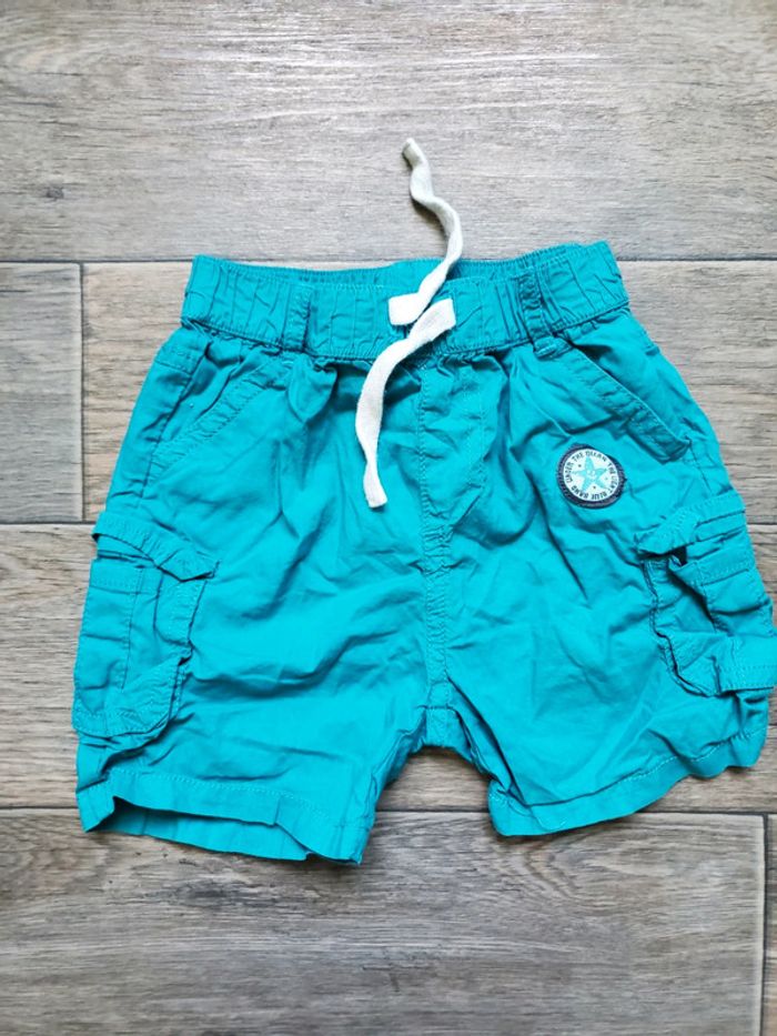 Short taille 18 mois très bon état Tissaia
