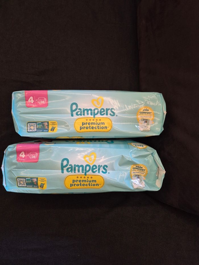 Lot 2 paquets de 38 couches Pampers Premium taille 4 - photo numéro 2