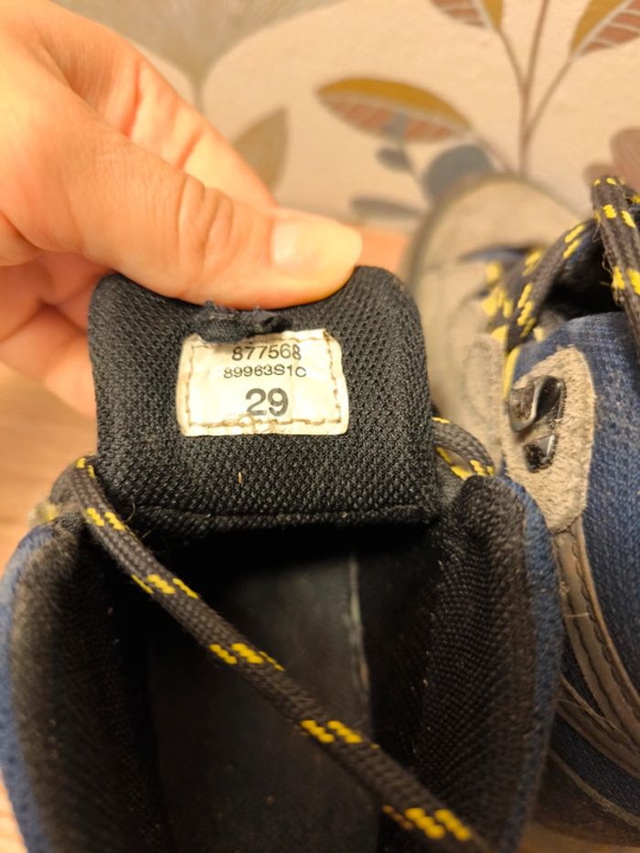 Chaussures de randonnée 29 - photo numéro 5