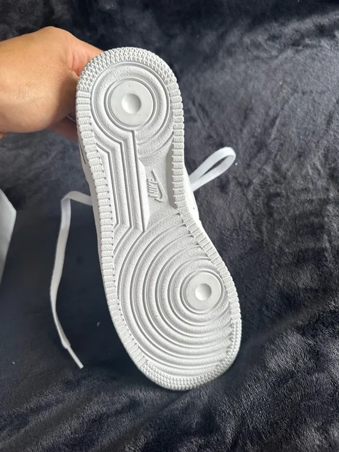 Air force 1 édition limitée - photo numéro 4