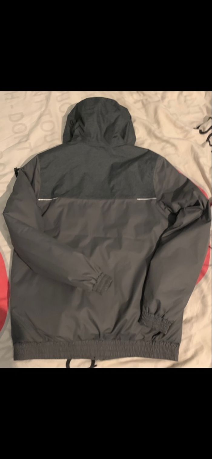 Manteau style doudoune imperméable vert kaki et orange comme neuf - photo numéro 3