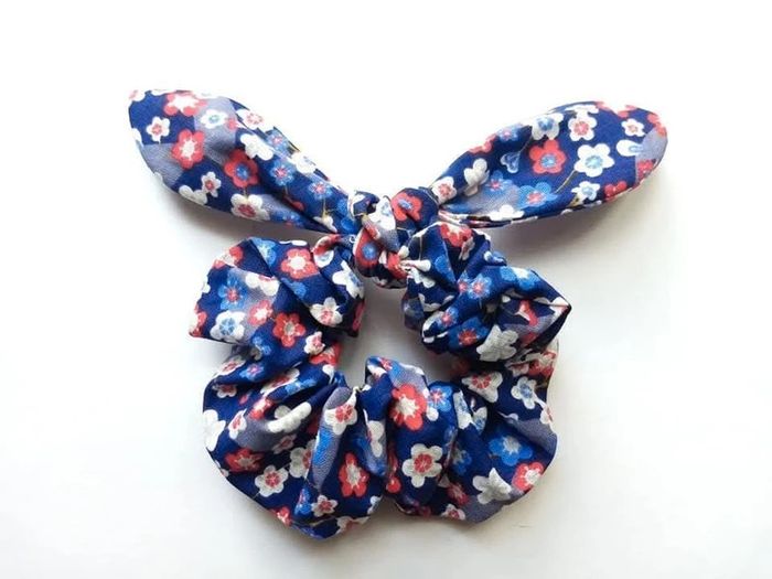 Gros chouchou fleurs bleu neuf