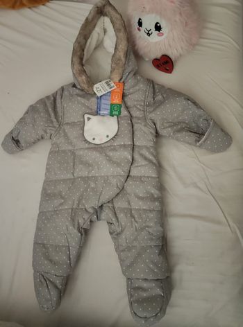 Combinaison neuve 6-12 mois Okaïdi