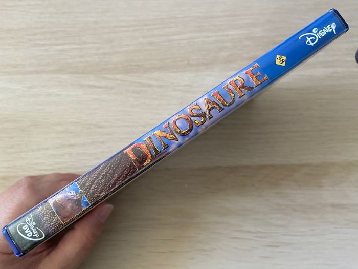 DVD numéroté Disney - Dinosaure - photo numéro 3