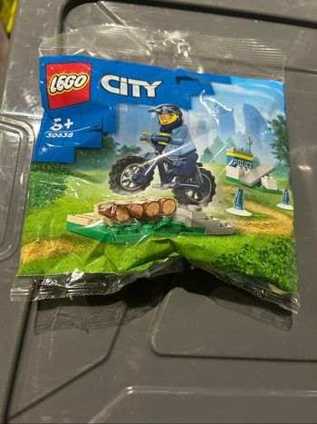 Lego 30638 L’entraînement de la police à vélo