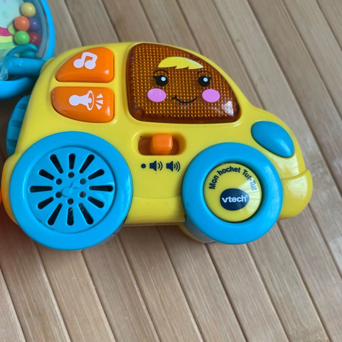 : VTECH BABY - Mon Hochet P'tites Clés Magiques - photo numéro 4