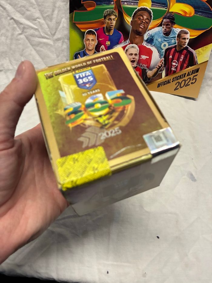 Kit Panini Stickers Foot FIFA 365 ⚽️ - photo numéro 2