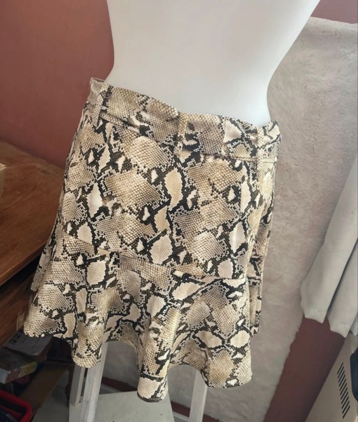 jupe zara imprimé serpent - effet python - taille m - photo numéro 6