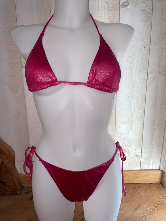 Maillot de bain rose brillant taille M
