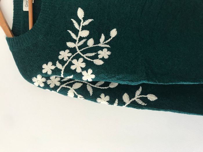 Pull Fleuri Couleur Vert Sapin