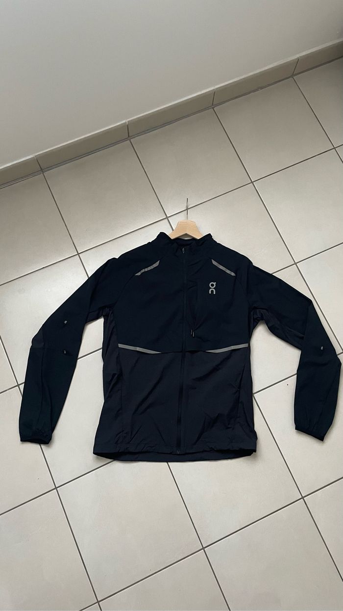 Veste de sport On Running noire 🏃♂️