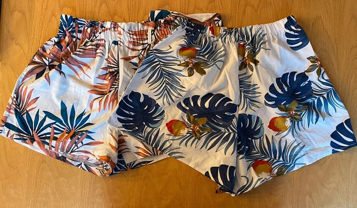 Lot de 2 short motifs feuille