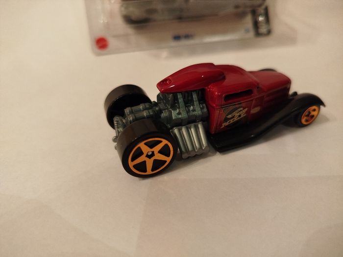 Hot Wheels Mid Mill Série Let's Race Netflix 2025 - photo numéro 4