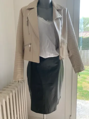 Jupe simili cuir neuve