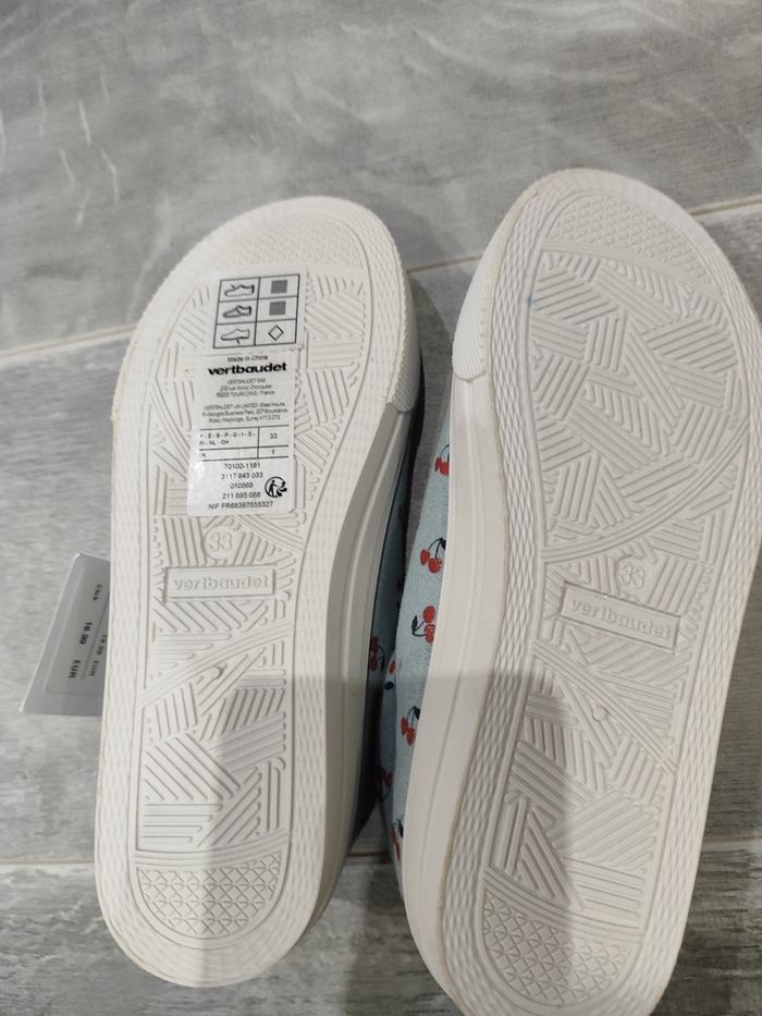 Baskets en 33 neuve - photo numéro 3