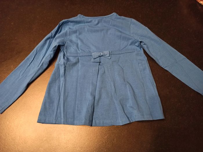 Haut bleu noeud dans le dos - photo numéro 4