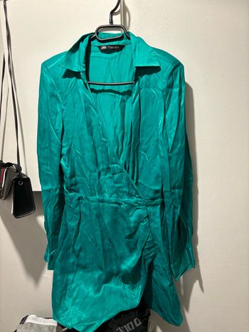 Robe verte satin Zara
