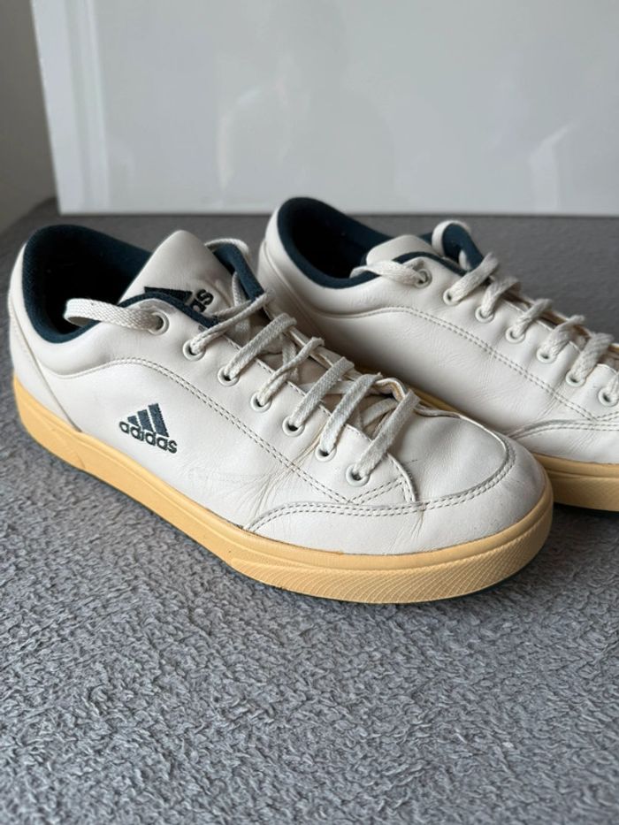 Basket Adidas Vintage - Taille 42 - photo numéro 2