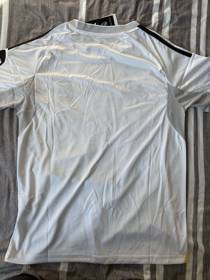 Maillot Real Madrid ⭐ Taille M - photo numéro 2