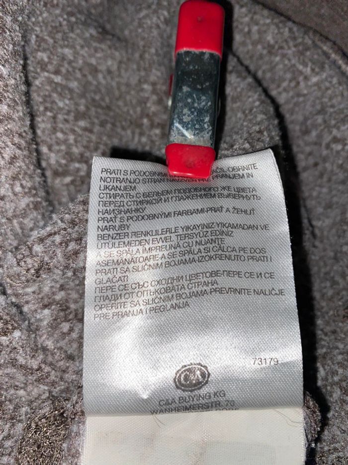 Sweat C&A 🌸 taille M - photo numéro 9