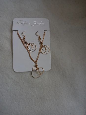 Parure collier et boucles avec anneaux