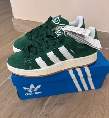 Baskets/Sneakers Adidas Campus 00s Taille 41 1/3