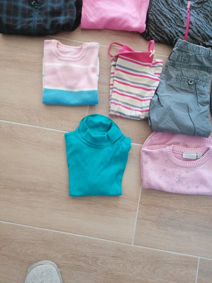 Lot fille 4 et 5 ans - photo numéro 6