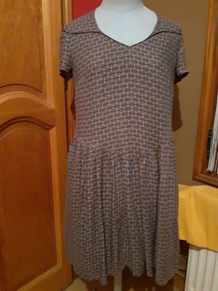 Robe manches courtes