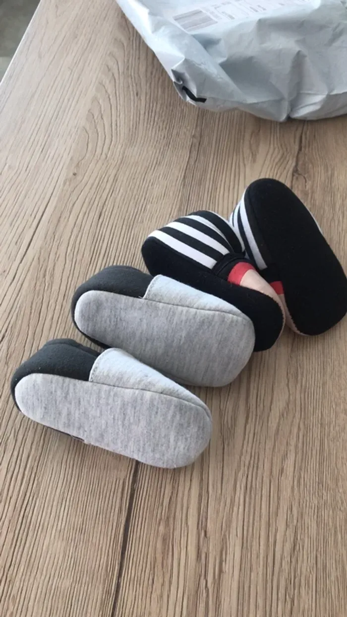 Chaussures souples nouveau-né - photo numéro 2