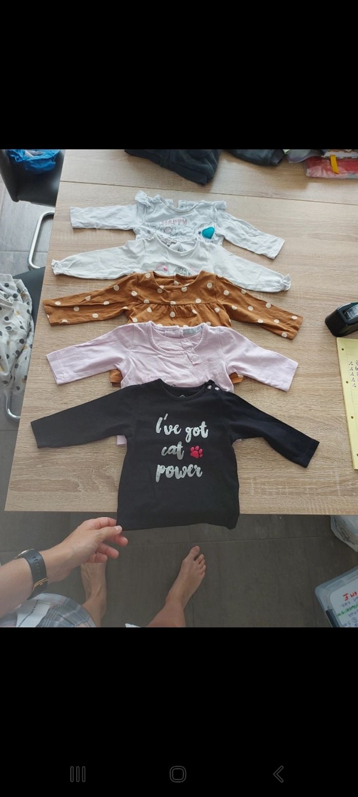 Lot vêtements 6 mois - photo numéro 5