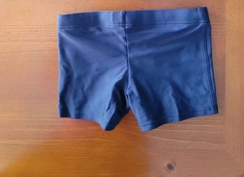 Maillot de bain décathlon taille 6ans