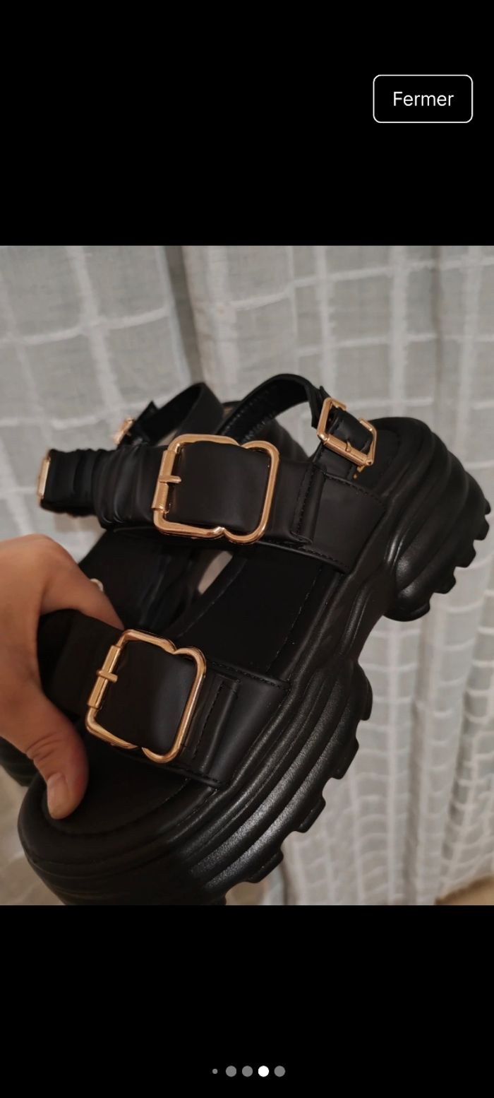 Petite sandales - photo numéro 6