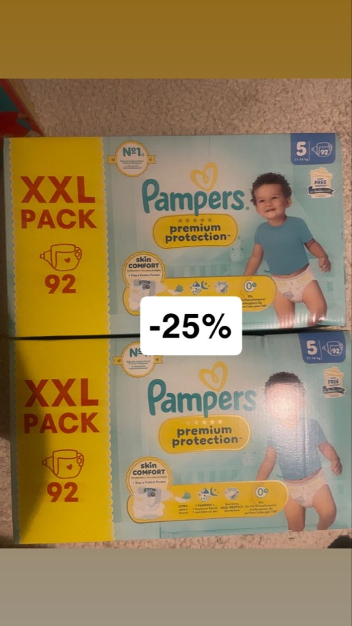 Deux cartons de couches Pampers taille 5
