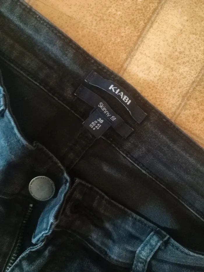 Jean skinny Kiabi 38 noir - photo numéro 2