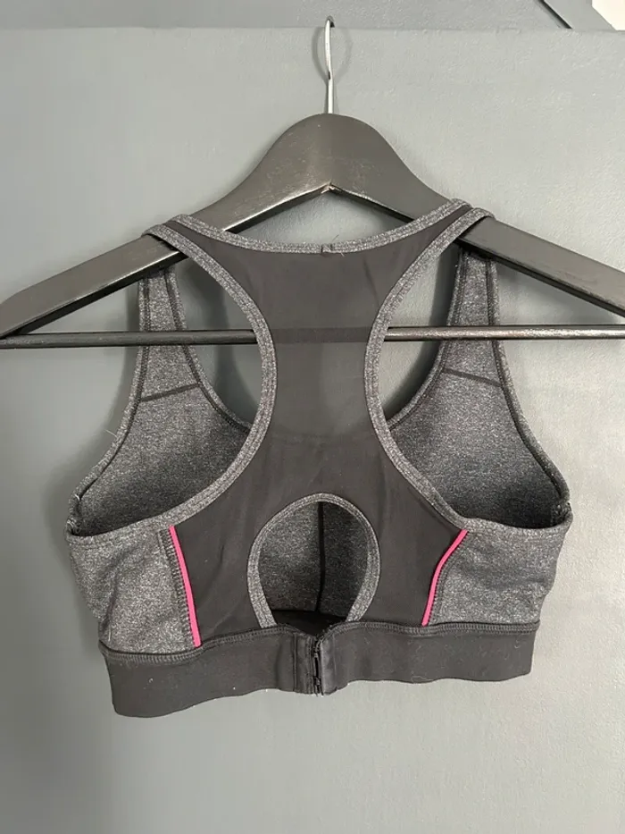 Brassière de sport taille M - photo numéro 2