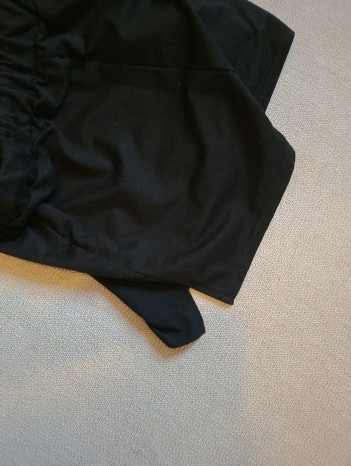 Short taille S  en bon état - photo numéro 4