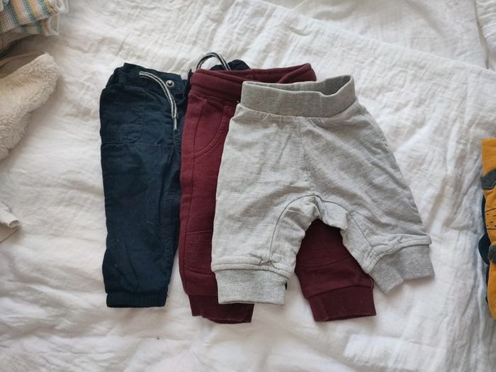 Lot de 3 pantalons taille 3 mois