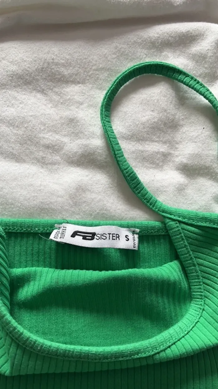 Débardeur crop top New Yorker taille S - photo numéro 3