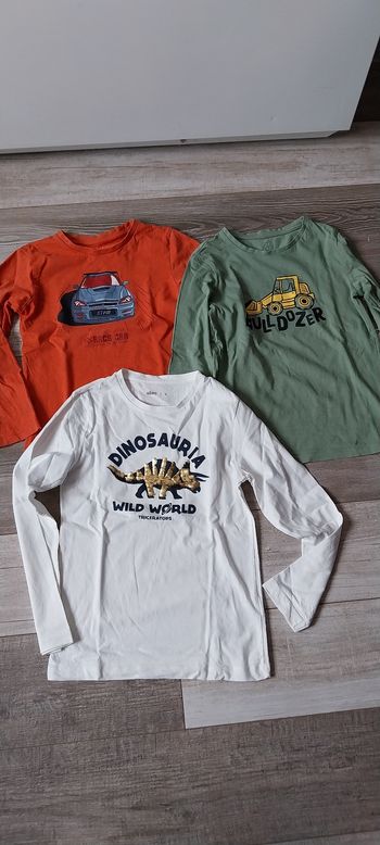 Tee shirts
