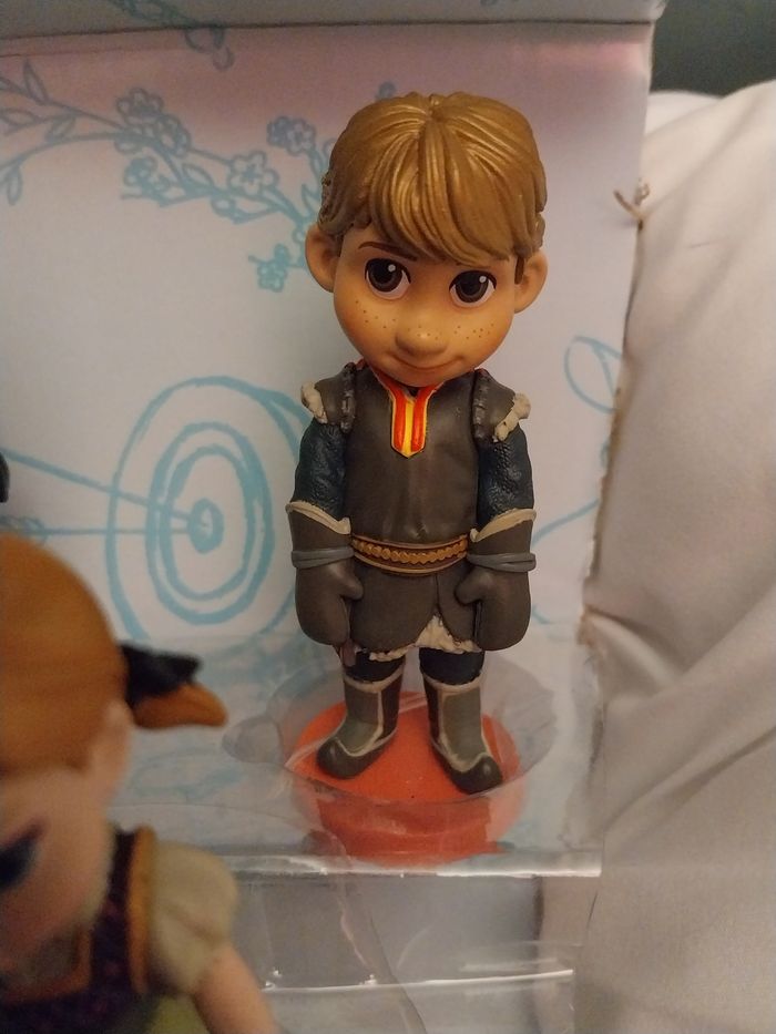 3 Figurines Animators Anna Elsa Kristoff Reine des Neiges Disney - photo numéro 3