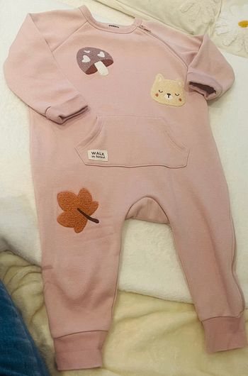 Pyjama rose avec fermeture éclaire 18 mois 86cm 11kg Kiabi