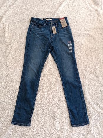 Jean Levi's 311 Shaping Skinny brut taille 38 neuf