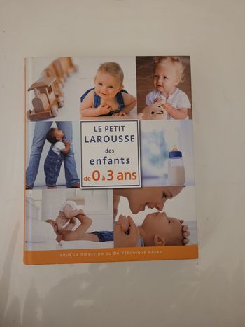 Livre le petit larousse